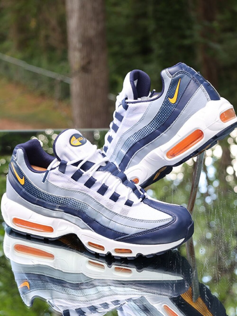 Nike Air Max 95 Midnight Navy Laser Orange